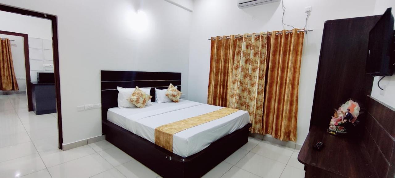 Suvarna Elite - Premium Apartment Hotel Mysore Exteriör bild