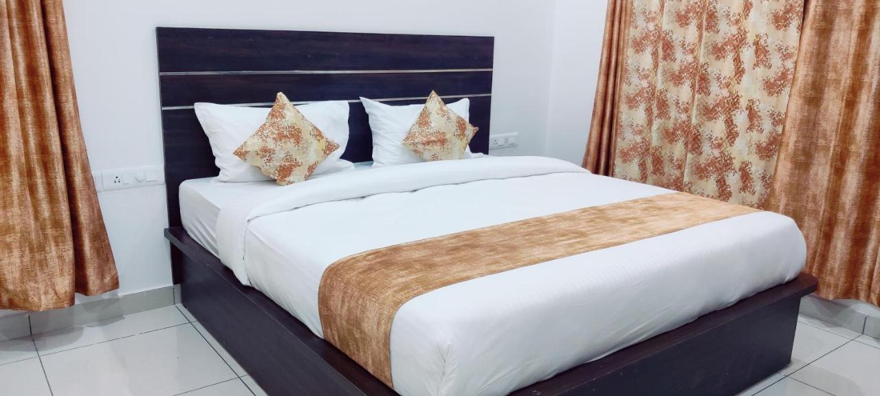 Suvarna Elite - Premium Apartment Hotel Mysore Exteriör bild