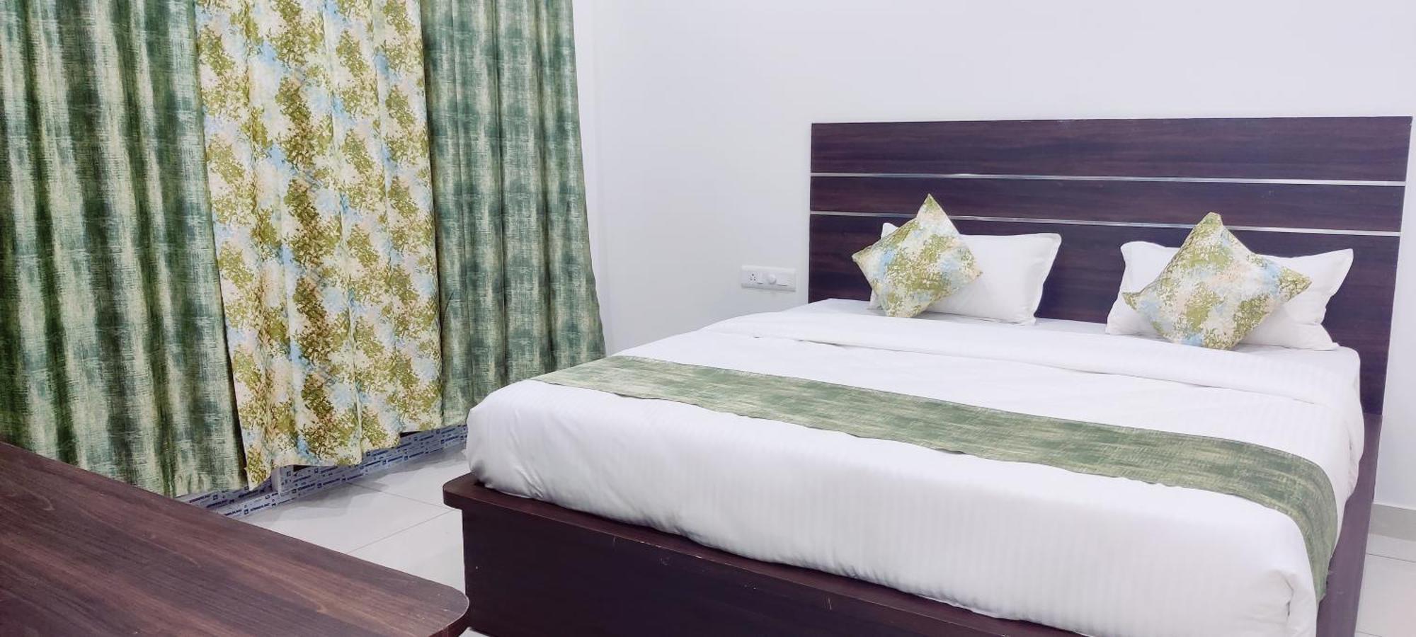 Suvarna Elite - Premium Apartment Hotel Mysore Exteriör bild