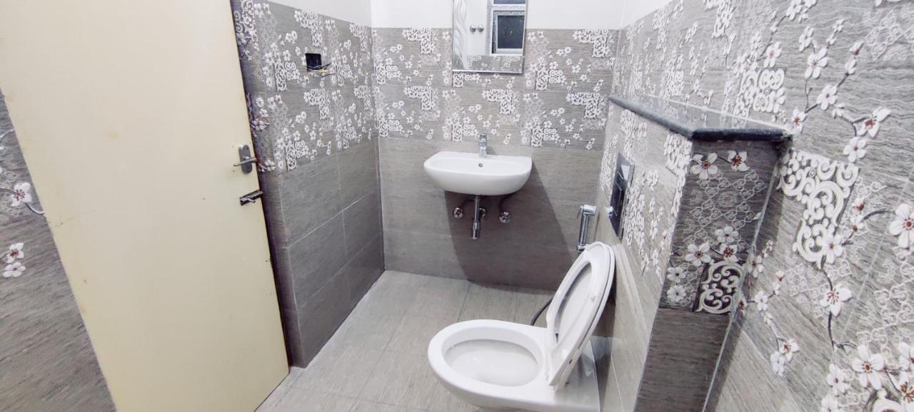 Suvarna Elite - Premium Apartment Hotel Mysore Exteriör bild