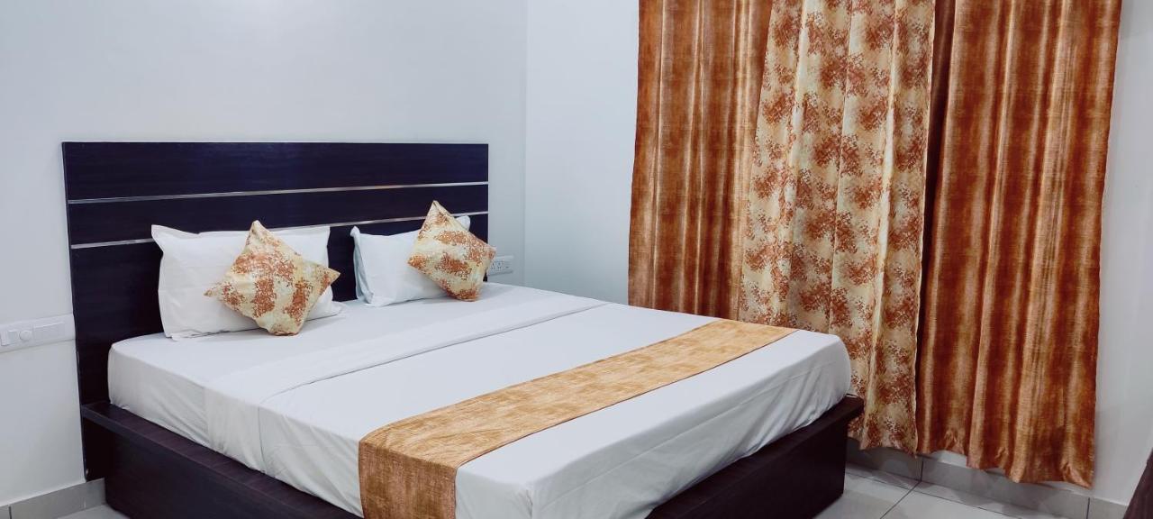 Suvarna Elite - Premium Apartment Hotel Mysore Exteriör bild